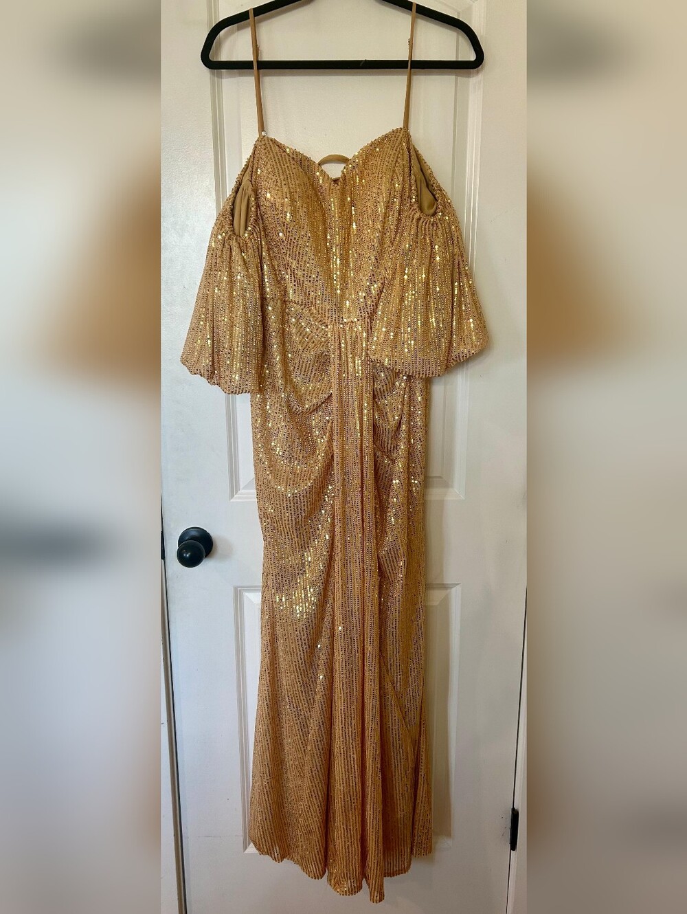 Gold Sequin Off-Shoulder Slim Strap Elegant Dress